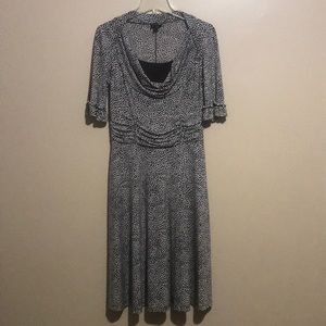 East 5th Casual Scoop Neck Dress Size 6